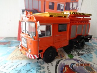 LIAZ BOBR a ŠKODA 706 RT-plošinový zdvihák - 5
