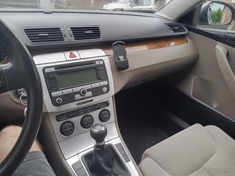 VW Passat B6 Variant 2.0TDI 103 kw - 5
