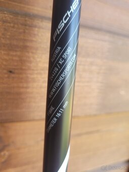 Nové nepoužité bežky (150 €) a palice (30 €) - 5