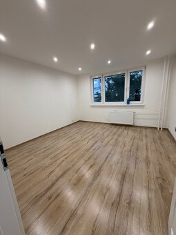 Kompletná nová prerábka.  2.izb.byt ,ZH - 5