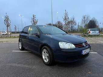 Volkswagen Golf - 5