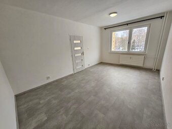 1-IZBOVY NOVO ZREKONSTRUOVANY BYT V ZILINE NA PRENAJOM - 5