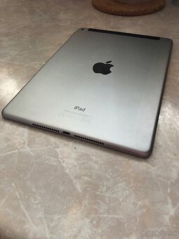 9.7” tablet iPad Air 2/ 64GB Cellurar Space Gray slabšia bat - 5