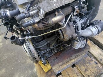 MOTOR 1.9 TDI 77KW  BXE - 5