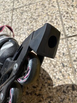 KOLIESKOVÉ KORČULE - 5