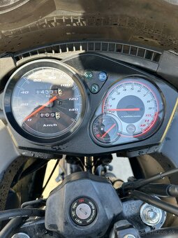 Honda CBF125M r.v. 2014 - 5
