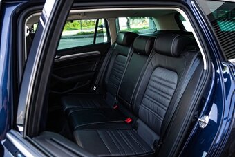 VOLKSVAGEN PASSAT 140kw R - 5