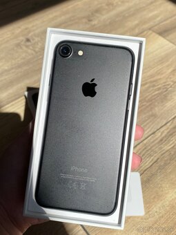 iPhone 7 - 5
