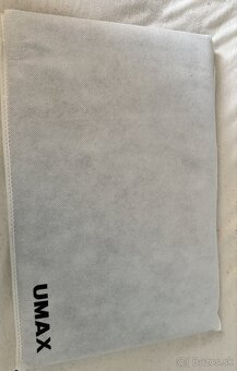 Umax VisionBook 15r Plus - 5