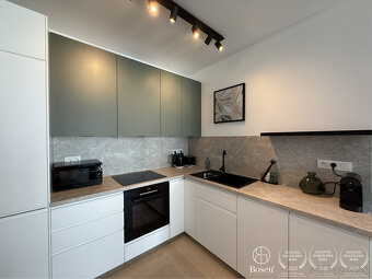 BOSEN | 2 izb.byt s loggiou na 17. poschodí v projekte EUROV - 5