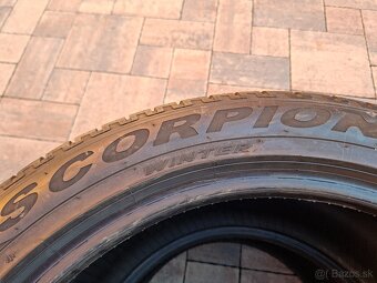 Predám zimné pneu.Pirelli dvojrozmer-R20 - 5