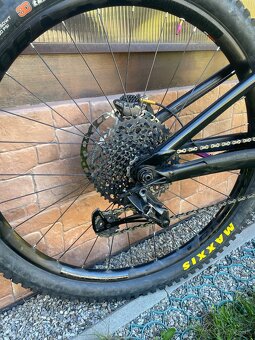Trek Slash 8 - 5
