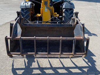 JCB 2015 4x4 čelný nakladač VIN 216 - 5