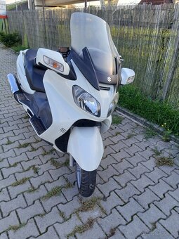Suzuki Burgman 650 Executive - 5