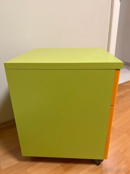 Kontajner so zásuvkami - 5