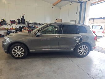 VW TOUAREG 4.2TDI V8, facelift , 2015 - 5