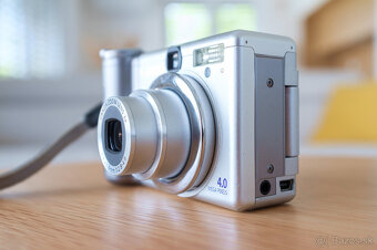 Canon PowerShot A80 - 5