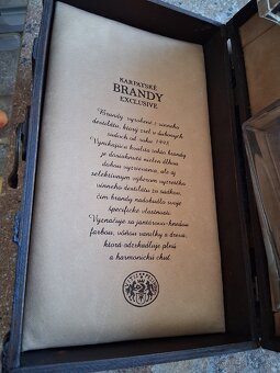 Fľaša, truhlica z koňaku - 5