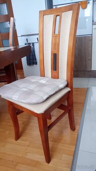 Predám kuchynský stôl so stoličkami - 5