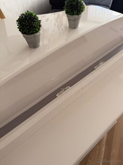 Predám digitálny klavír YAMAHA CLP-665GPWH - 5