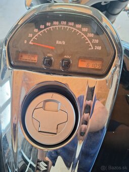 Suzuki intruder VZR 1800 - 5