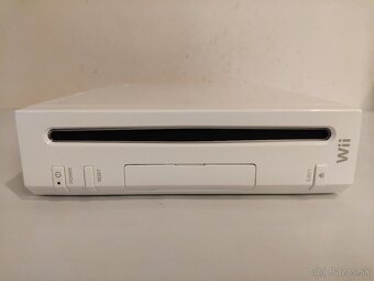 Nintendo Wii Konzola + 2 ovládače + 9 hier - 5