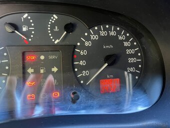Renault Clio Thalia - 5