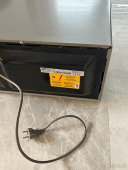 Mikrovlnka Samsumg - 5