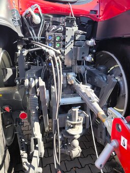 Traktor Valtra T235 Versu s otočným riadením Twin-Trac - 5