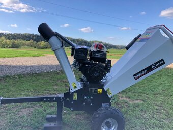 Štiepkovač dreva LUMAG, šírka rezu 15 cm, z Nórska, 16 km, 2 - 5