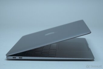 ZÁRUKA/Macbook Air 13.3"/I5 1.6GHZ/8GB RAM/256GB SSD/CZ - 5
