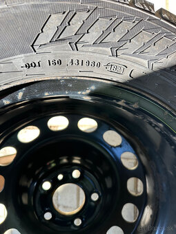 Zimne Ceckove pneu Nokian 215/65 R16C 190/107R - 5