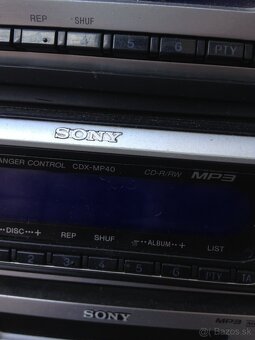 Predam autoradia SONY - 5