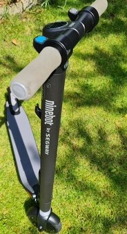 Elektrická kolobežka - Segway Kickscooter ES1 - 5