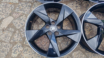 5x100 R17 --- ŠKODA KAMIQ , SCALA - 5