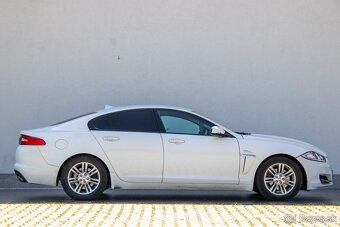 Jaguár XF r. v. 2016 - 5
