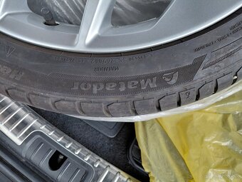 R 18 220/40 5x100 SEAT - 5