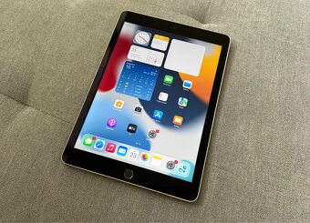 iPad Air 2.gen., 64 GB space gray - 5