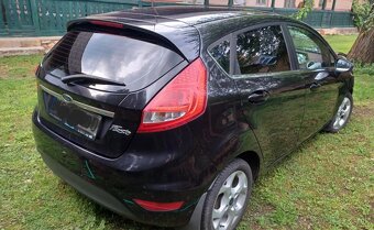 Ford Fiesta 1.4 (71kW) r. 2010 – na súčiastky alebo vcelku - 5