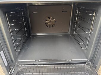 Predám vstávajú rúru Bosch - 5