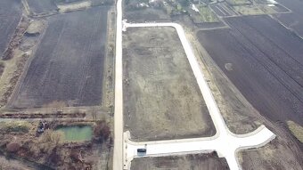 Pozemky na preda 31 stvebných pozemkov-Palarikovo,nová štvrť - 5