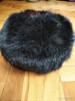 Kožušinové čiapky - 5