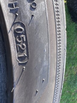 Letne Pneu hankook 235/35 r17 - 5