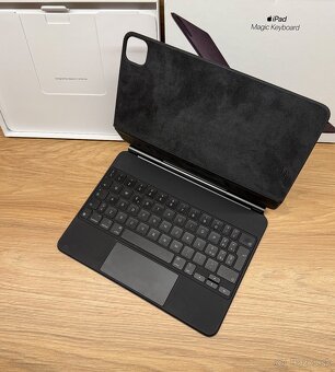 Apple Magic Keyboard A2261 iPad Pro 11” / iPad Air 4, 5gen. - 5