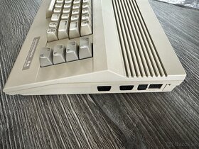 Commodore C64 krásny stav - 5