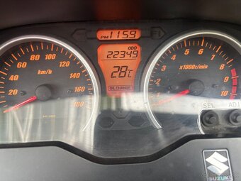Suzuki Burgman AN400 - 5