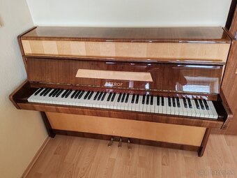 Petrof piano - 5
