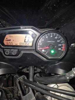 Yamaha Fazer 600 - 5