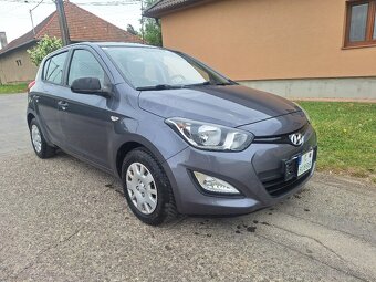 HYUNDAI I20 BENZIN ROK 2013 KLÍMA - 5