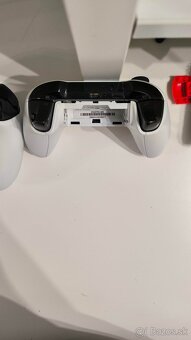 Xbox One S - 5